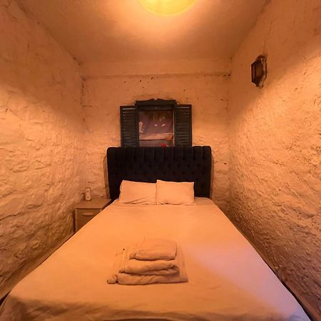 Belong Butik Otel Кешме Экстерьер фото