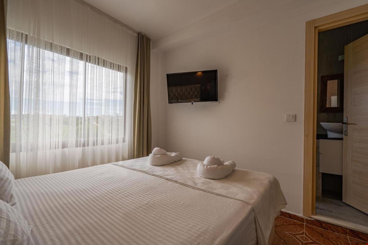 Belong Butik Otel Кешме Экстерьер фото