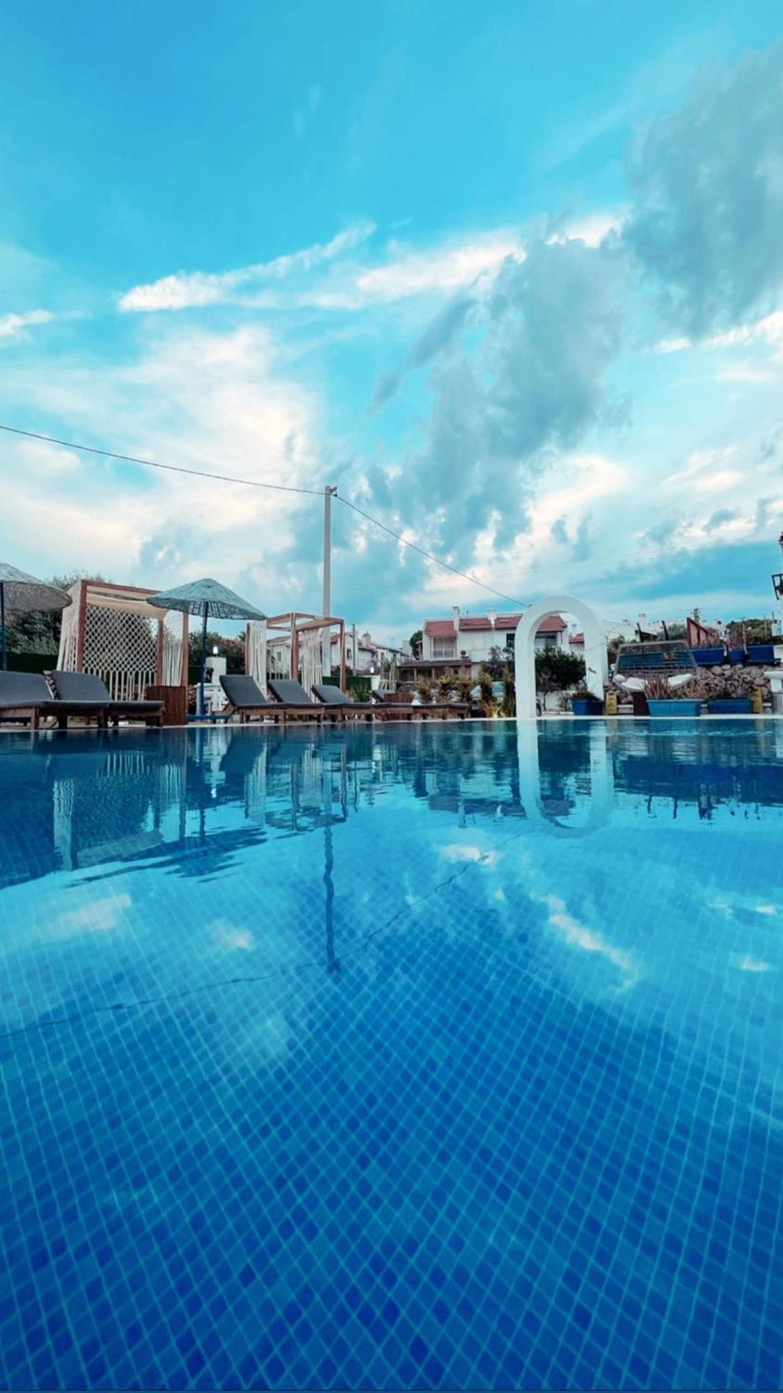 Belong Butik Otel Кешме Экстерьер фото